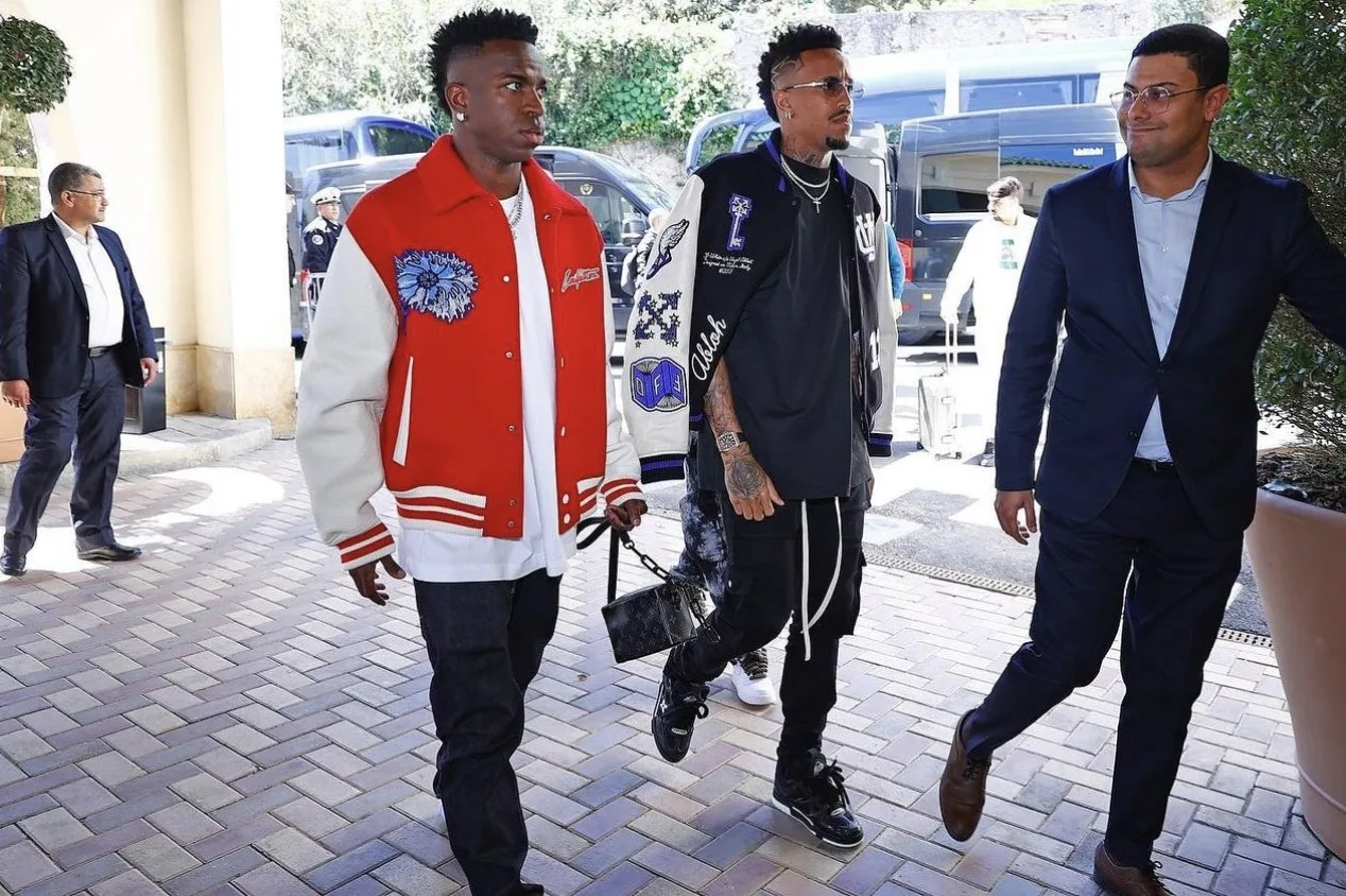 O que aconteceu com os torcedores acusados de racismo contra Vinícius Júnior?