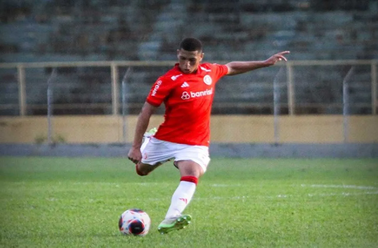 XV de Jaú busca a vantagem e Internacional desconta; assista