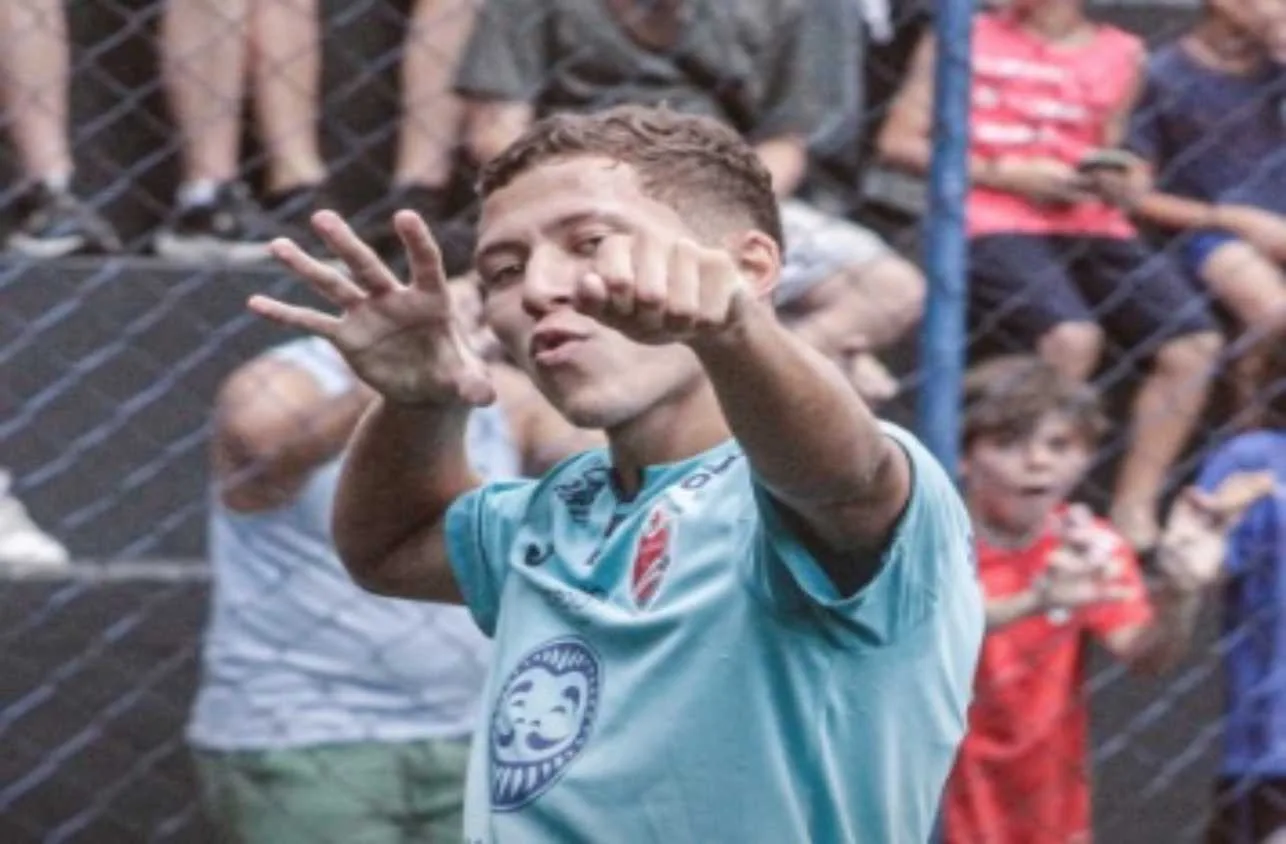 Ibrachina surpreende, vence o Vitória e avança na Copinha