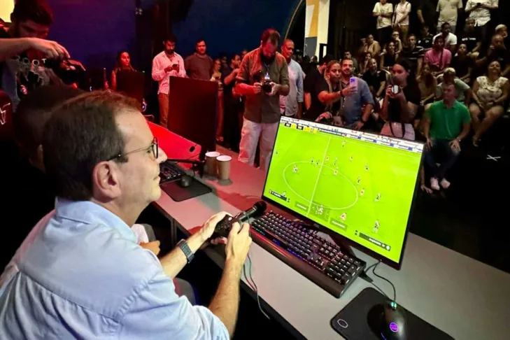 Prefeitura do Rio investiu mais de R$ 1 milhão na Arena Pública Gamer Prefeitura do Rio investiu mais de R$ 1 milhão na Arena Pública Gamer
