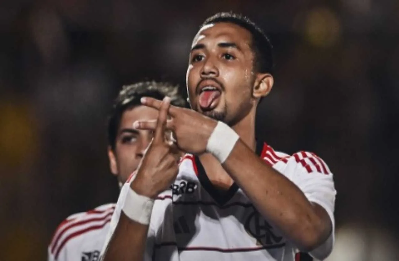 Flamengo vence o Botafogo-SP no apagar das luzes e avança no mata-mata da Copinha