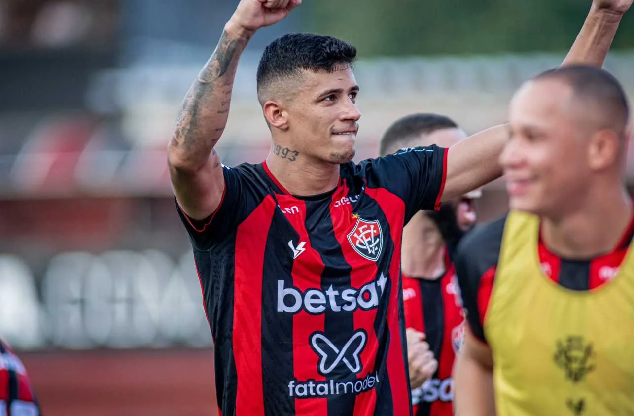 Vitória retoma a liderança do Baianão após triunfo sobre o Juazeirense