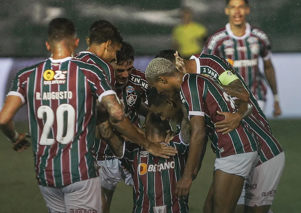 Fluminense bate o Nova Iguaçu e assume a liderança do Cariocão
