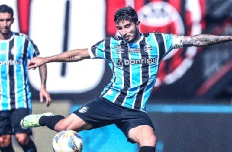 Grêmio conta com a boa atuação de André para vencer o Brasil de Pelotas no Gauchão