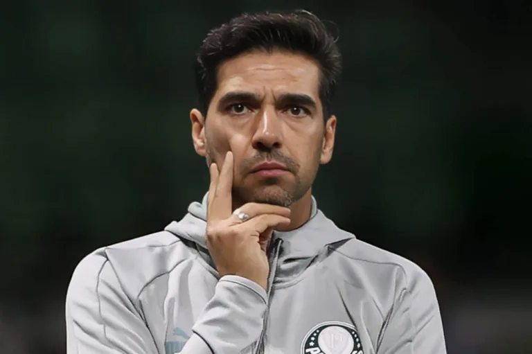 Abel Ferreira manda recado para Caio Paulista no Palmeiras: “Vai ficar chateado”