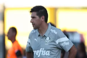 Abel Ferreira mexe e faz alterações no Palmeiras em 2024; veja mudanças