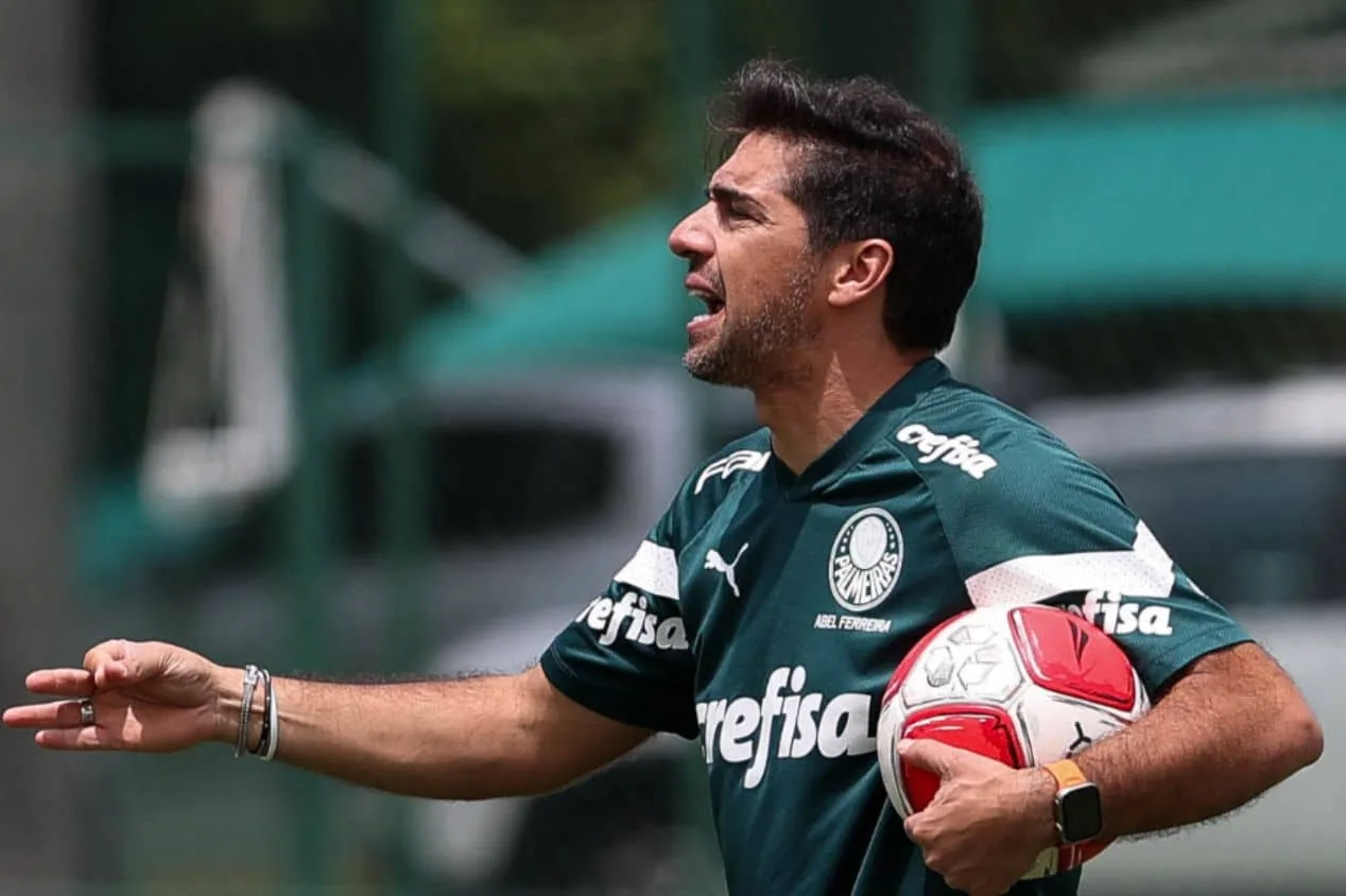 PVC revela condição que pode decretar reforço no Palmeiras: “O Abel quer” 