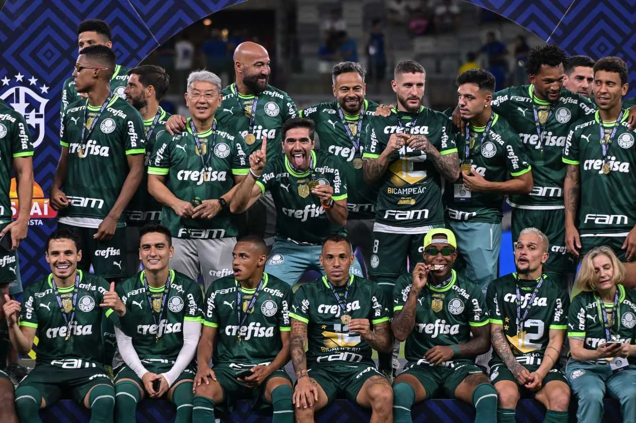 Casagrande prevê saída no Palmeiras após movimentação no mercado da bola
