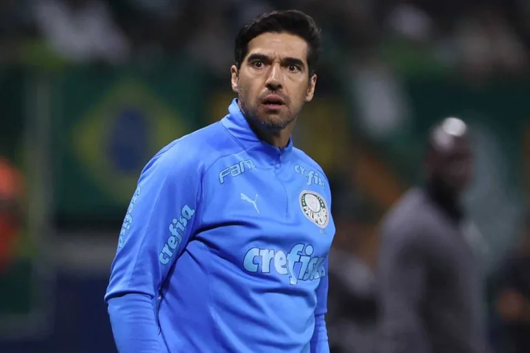 Abel Ferreira cita “projeto” em renovação com o Palmeiras