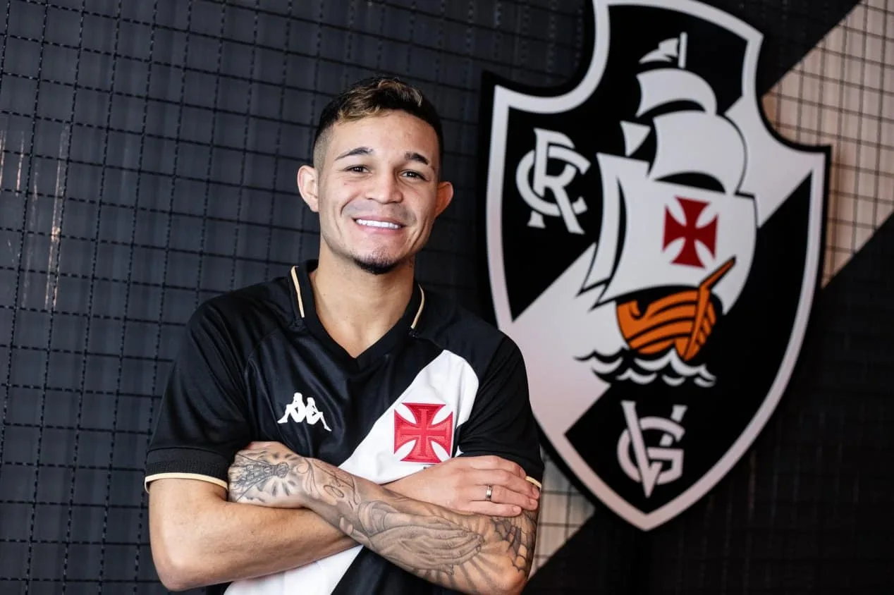 Recém-chegado, Adson ganha data para estrear no Vasco