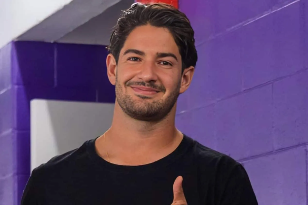 Pato indica aposentadoria do futebol e emissora cogita contratação