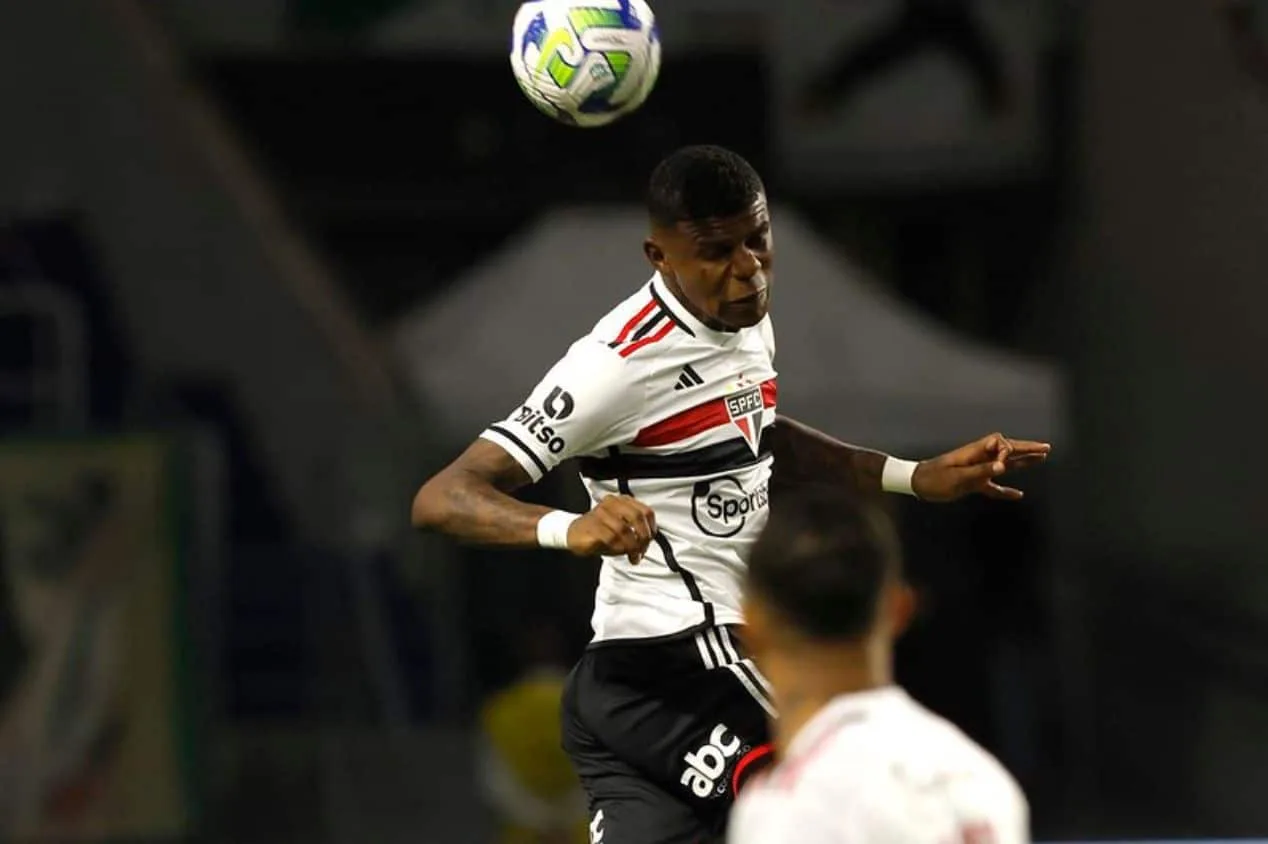 Empresário diz que Arboleda não estará na reapresentação oficial do SPFC