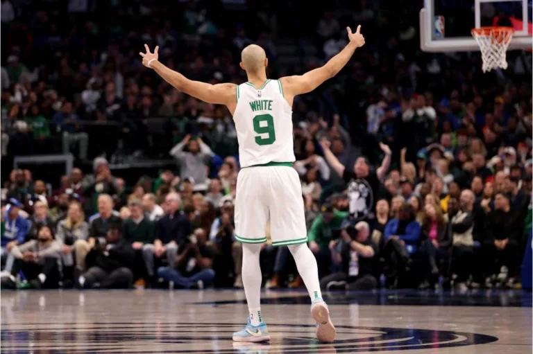 NBA: Derrick White brilha e os Celtics batem os Pelicans