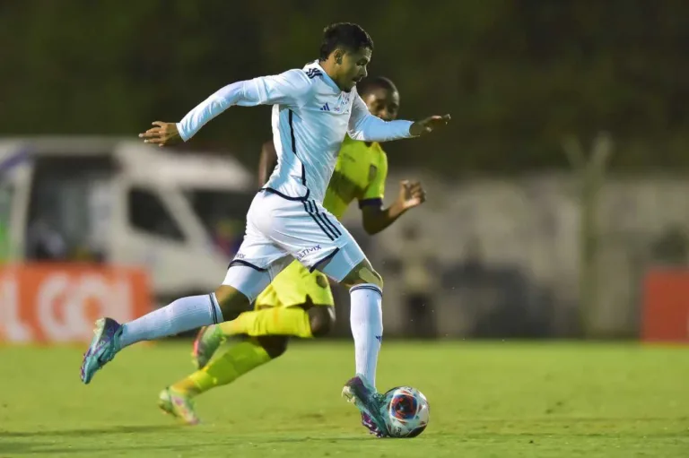 Cruzeiro supera o Madureira e segue na Copinha