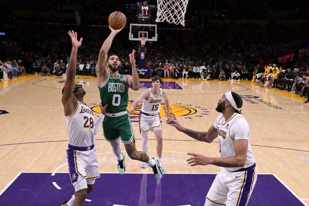 Celtics x Lakers, 76ers e mais: confira os jogos da NBA hoje (01)