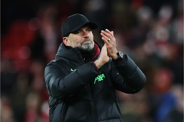 LeBron James publica homenagem a Jürgen Klopp: “Liverpool sentirá sua falta”