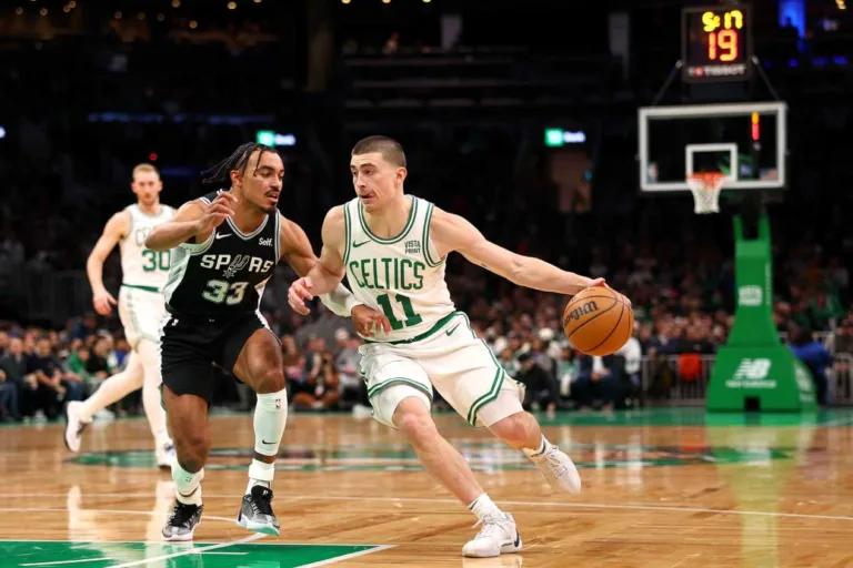 NBA: Celtics confirmam favoritismo e “atropelam” os Spurs