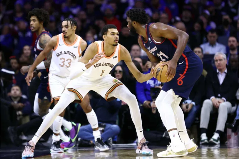 NBA: Embiid faz partida histórica e 76ers batem os Spurs