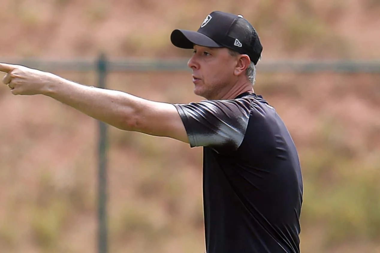 Veja a provável escalação do Botafogo hoje contra o Madureira