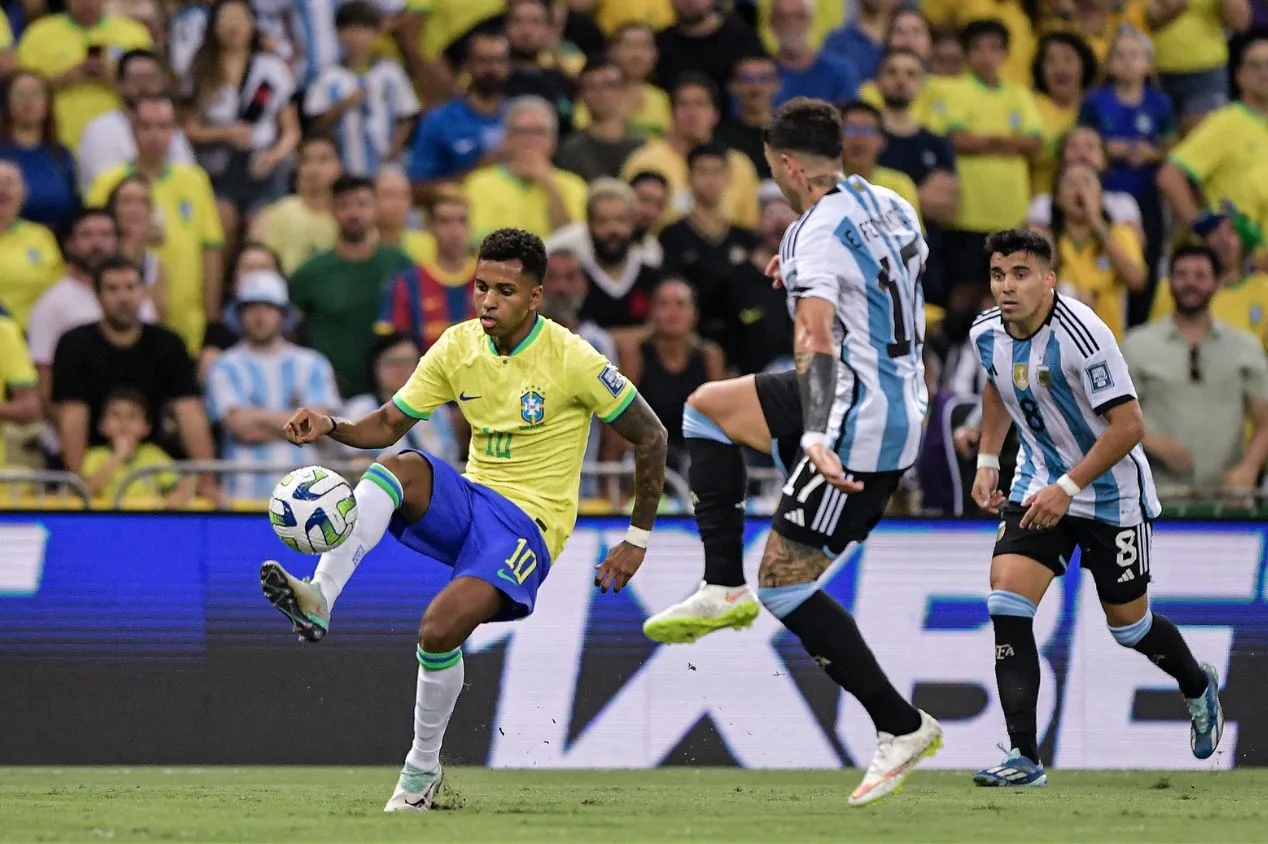 FIFA pune Brasil e Argentina após confusão em jogo no Maracanã nas Eliminatórias