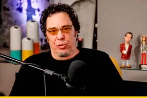 Casagrande exalta meia de time do Brasileirão: “Brinca de jogar”