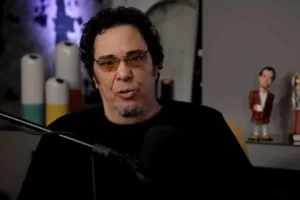 Casagrande faz alerta para time do Brasileirão: “Fraco”