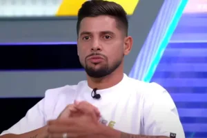Cicinho surpreende com placar para Flamengo x Cruzeiro pelo Brasileirão