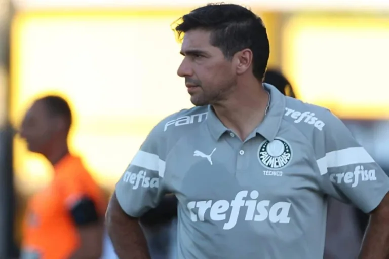 Cicinho faz previsão polêmica sobre o Palmeiras em 2024