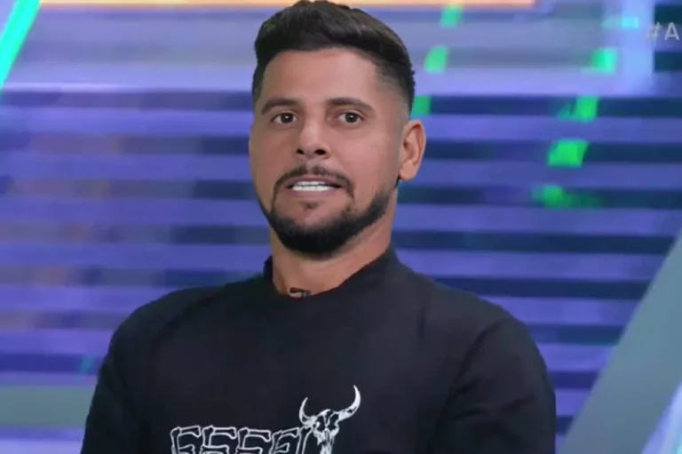 Cicinho ‘ignora’ Palmeiras e banca favorito à tríplice coroa em 2024