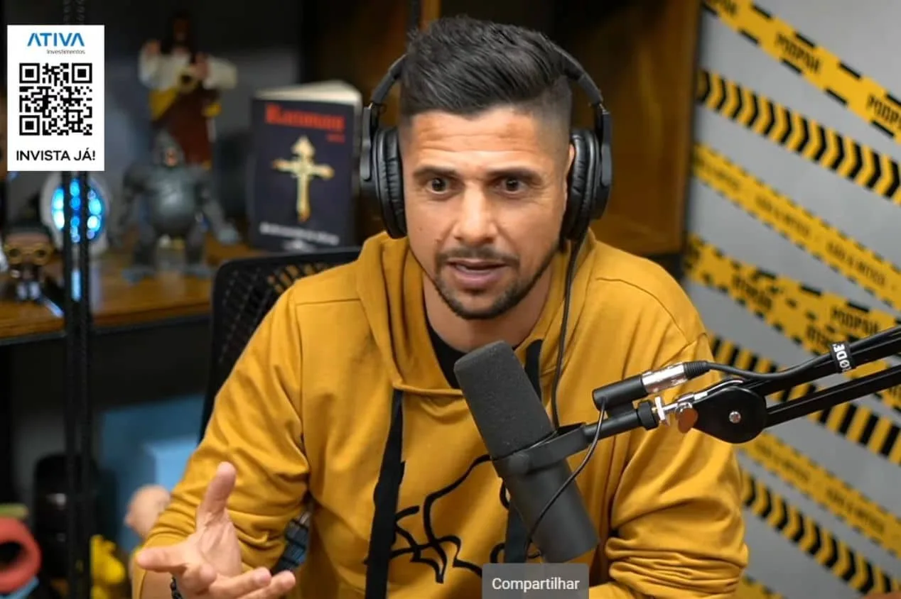 Cicinho crava a maior contratação do futebol brasileiro no mercado: “Joga muito”