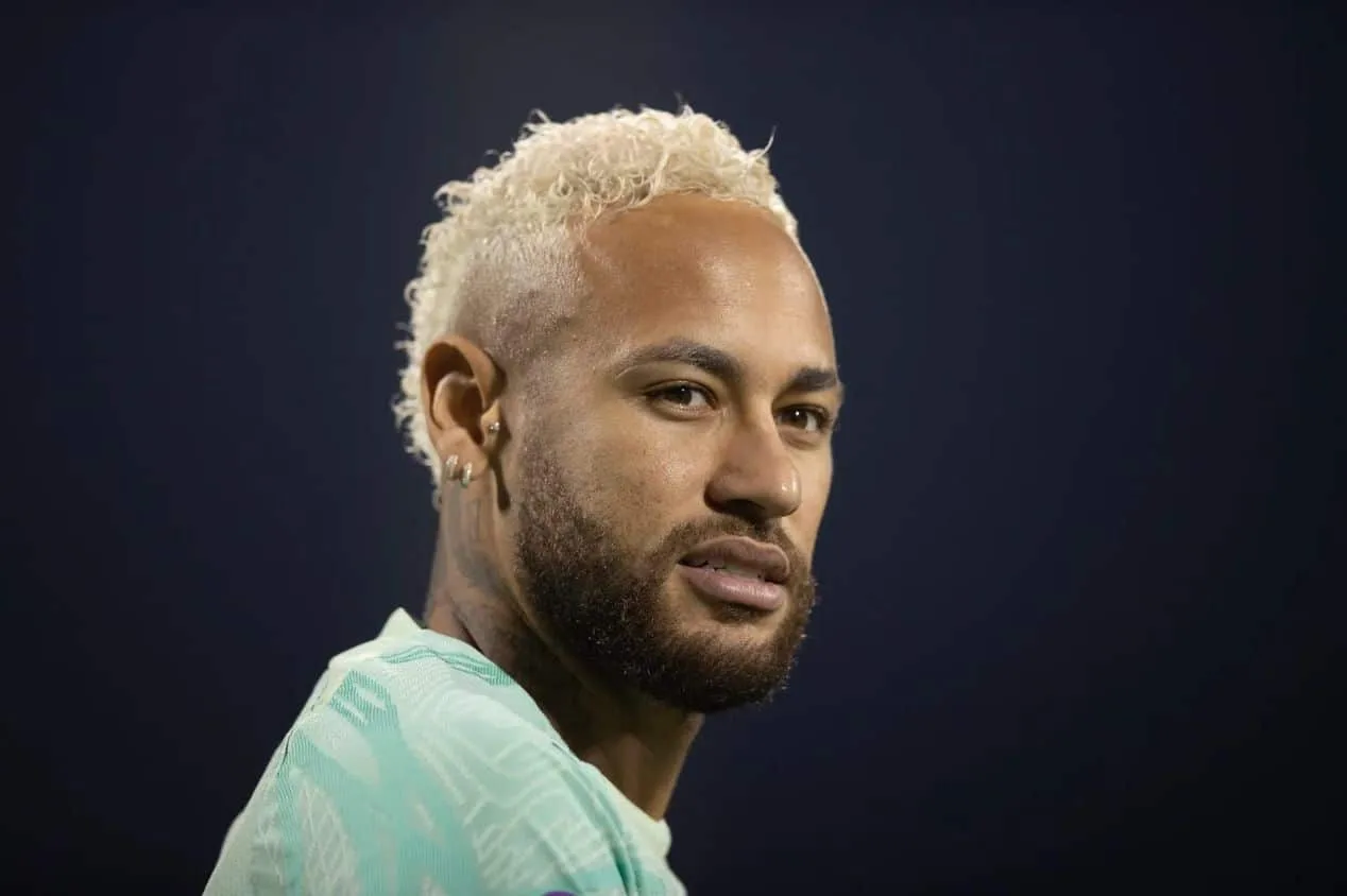 Cicinho detona atitude de Neymar após fala de Jorge Jesus: “Fica difícil”