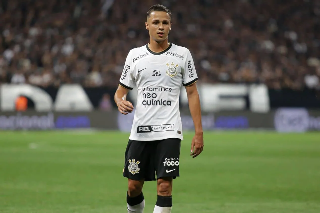 Corinthians: Mano Menezes escala equipe com diversas mudanças; confira