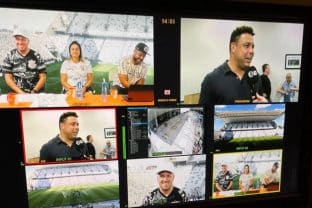 A Corinthians TV que, em 2024, tem como apresentador Ivan Andrade. Ele é ex-repórter e comentarista do Grupo Globo