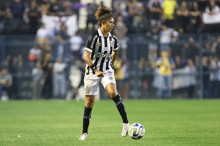 Mercado da bola: Cristiane pode deixar o Santos; veja provável destino