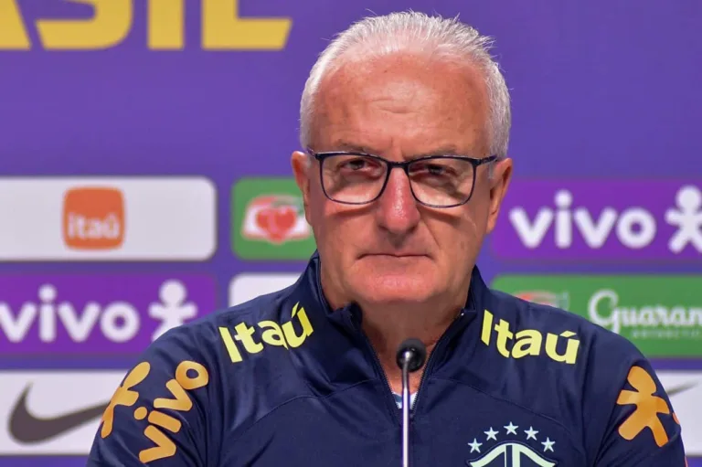 Dorival Júnior faz primeira “convocação” no comando da seleção brasileira