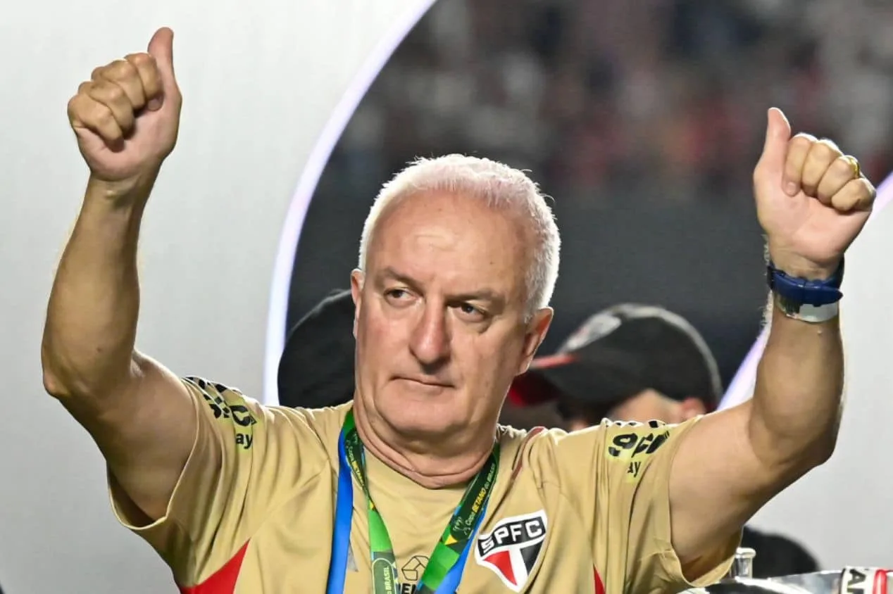 Casagrande vê Neymar como “líder da panelinha” e pede quarteto na seleção brasileira