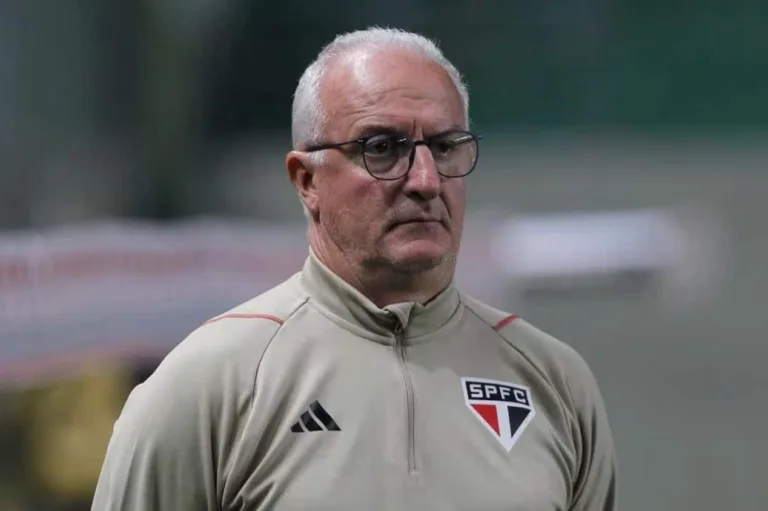 Dorival Júnior terá ‘grande adversário’ à frente da seleção brasileira, aponta PVC