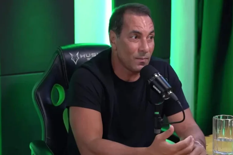 Edmundo revela conduta polêmica de Romário e alfineta: “Tem algum tesão em mim”