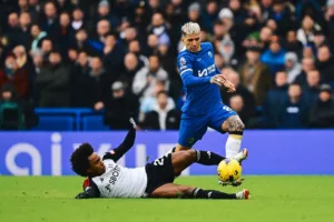 Mauricio Pochettino defende Enzo Fernández após golaço do argentino pelo Chelsea