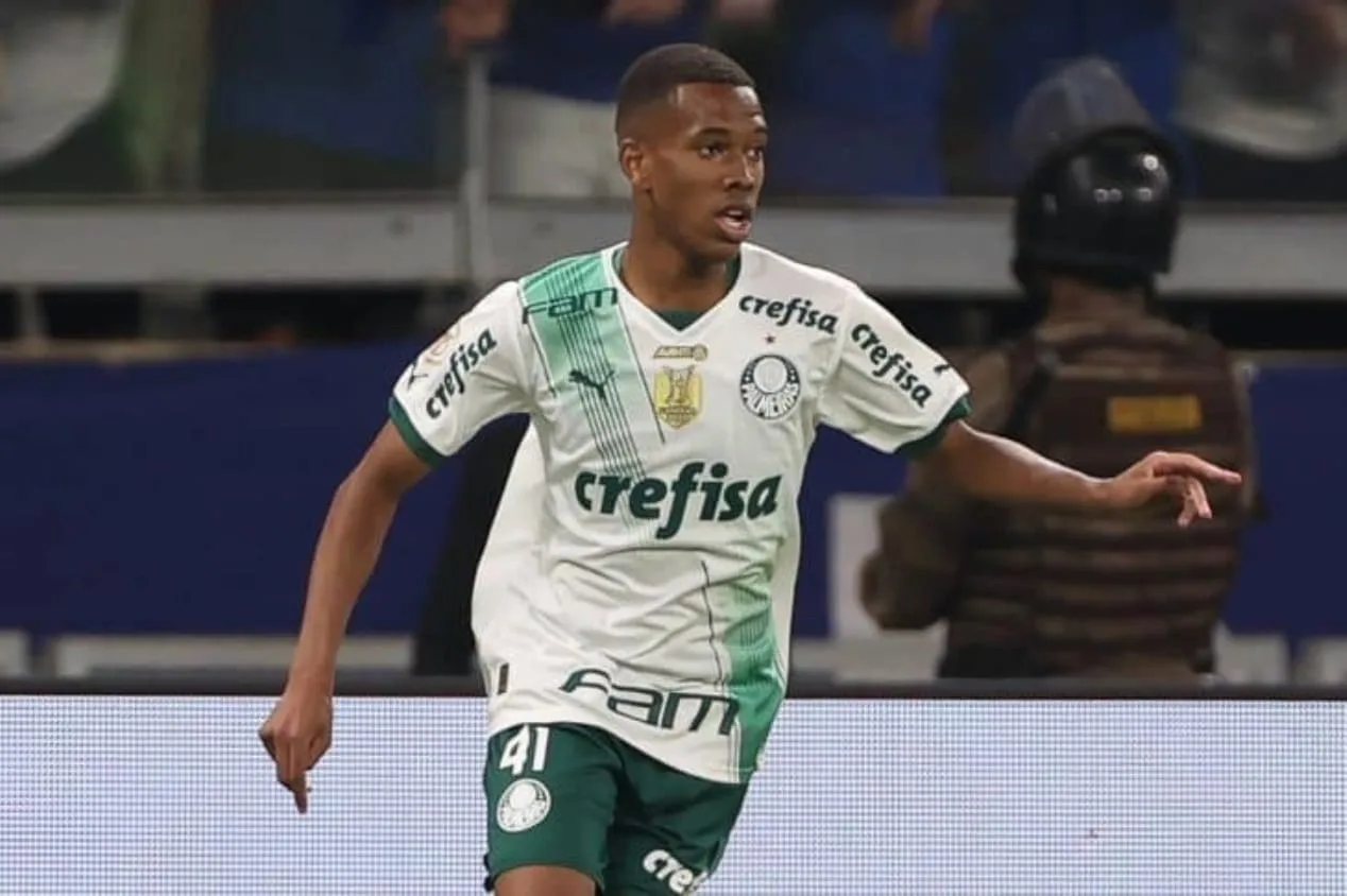 Estevão, do Palmeiras, é elogiado por jornal espanhol