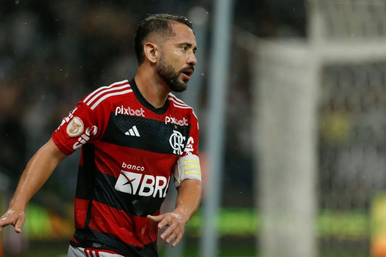 Everton Ribeiro e mais: veja renovações pendentes no mercado da bola