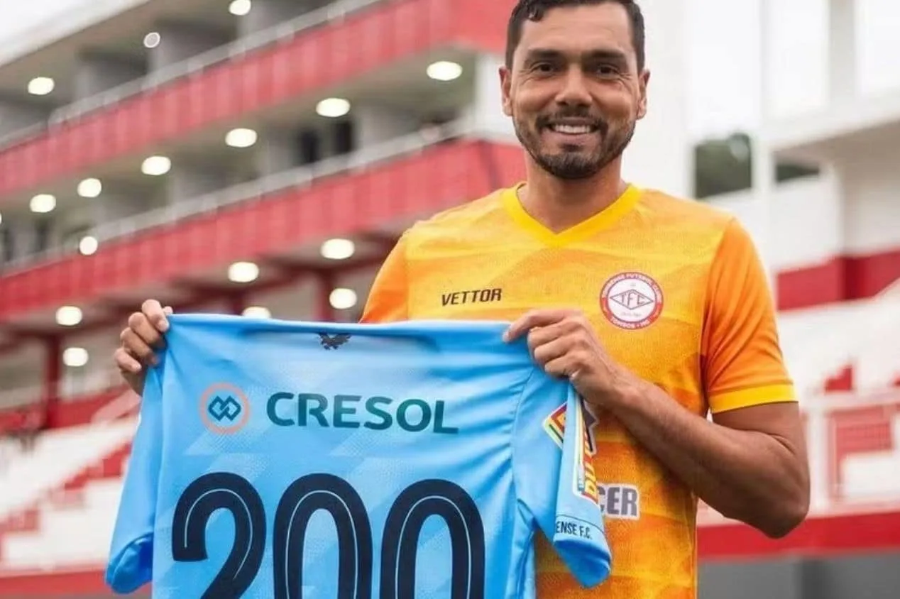 Felipe Garcia comemora marca histórica pelo Tombense