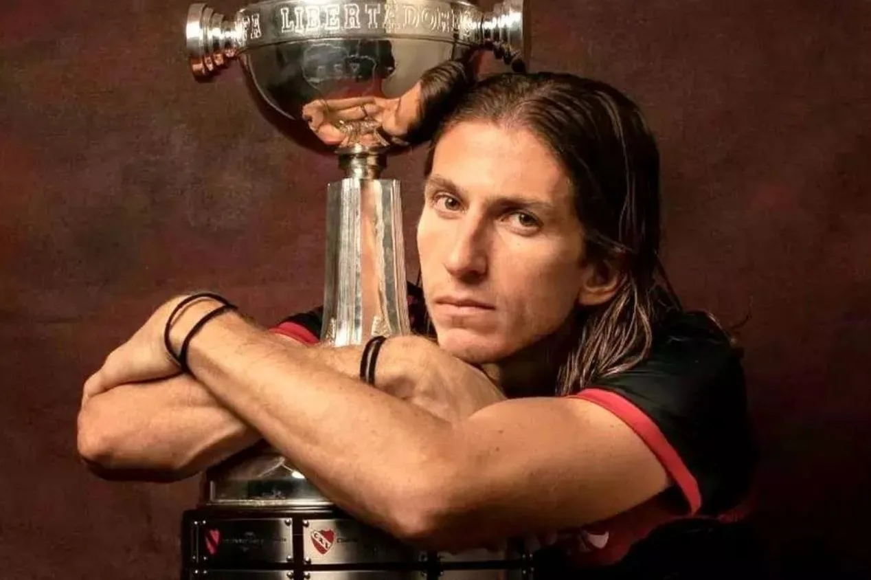 Filipe Luís recusou duas ofertas antes de acertar retorno ao Flamengo
