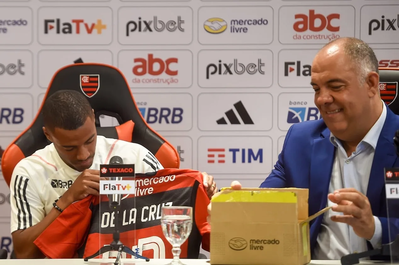 Vice do Flamengo revela folha de pagamento do clube e dispara: “E nós pagamos…”