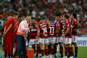 Flamengo se reapresenta nesta segunda-feira com número maior de saídas