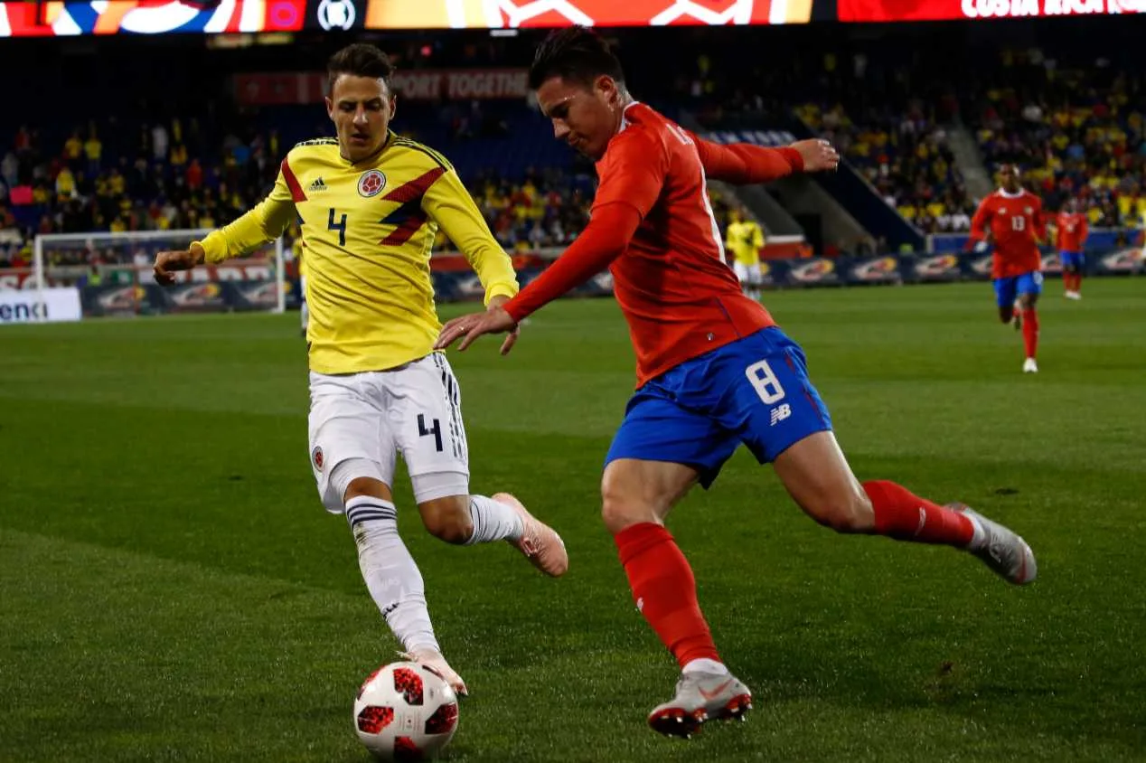 Bahia tenta a contratação de Santiago Arias após saída da MLS