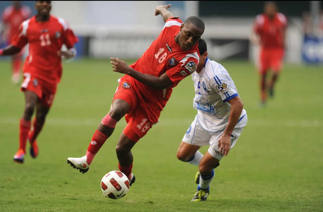 Ídolo do Panamá tem mal súbito e falece em jogo festivo