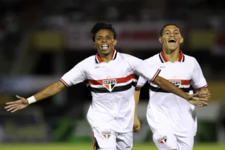 São Paulo não encontra dificuldades para vencer o Porto Vitória