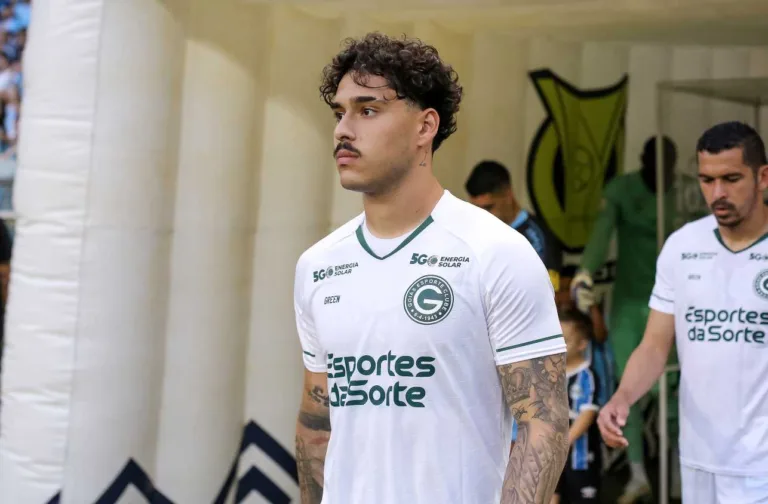 Botafogo anuncia a contratação de Lucas Halter