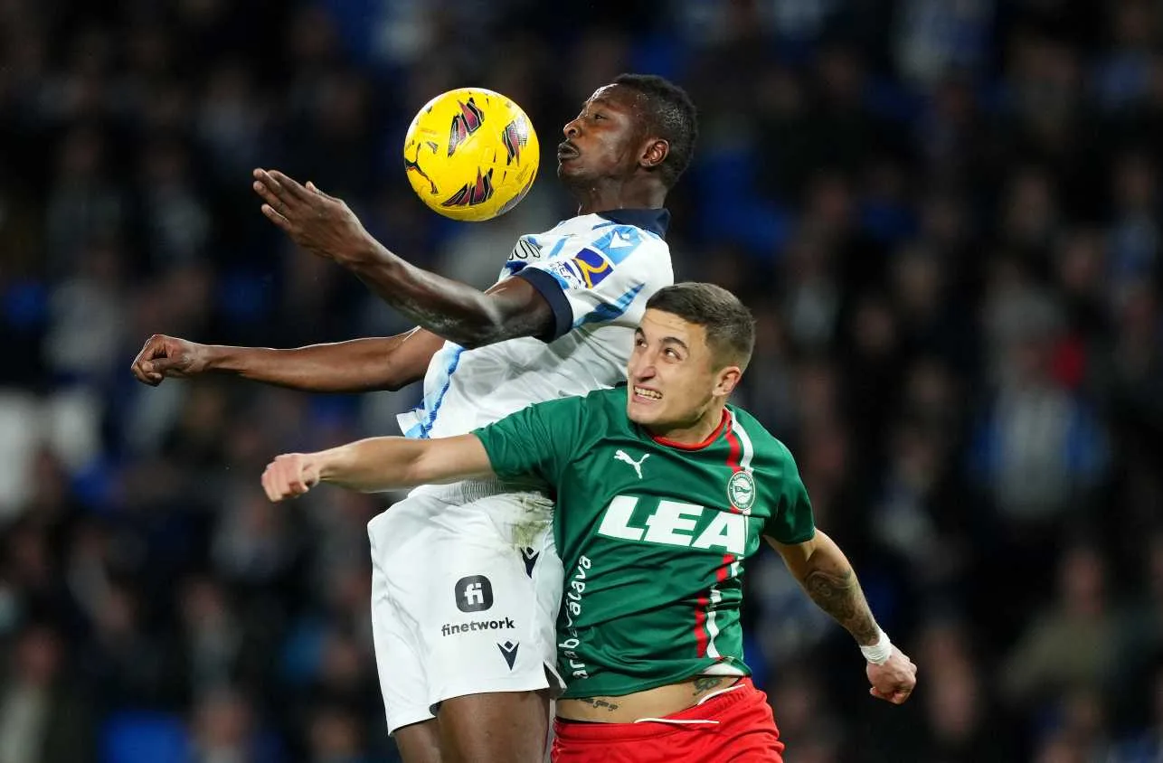 LaLiga: Real Sociedad busca o empate contra o Alavés no apagar das luzes